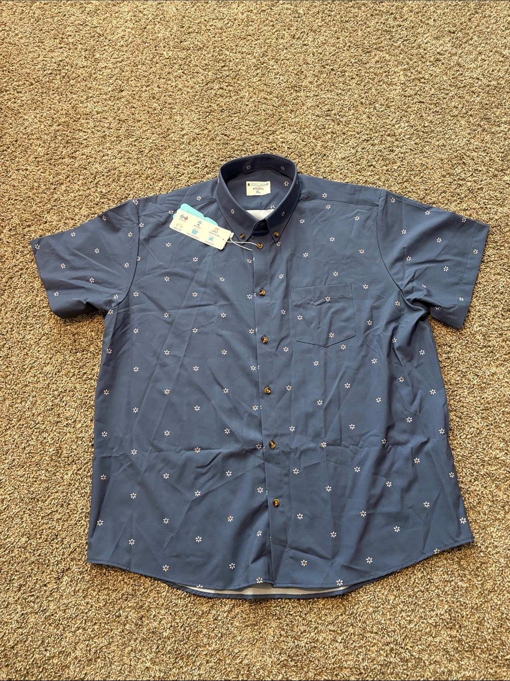 &Collar - Range Shirt - Navy w/ Swiss Flowers / XL / Athletic / Short Sleeve